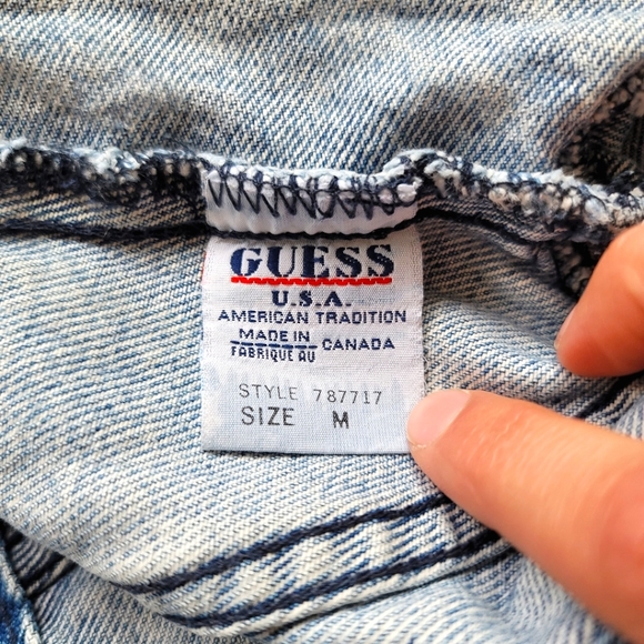 Vintage Guess Jean Jacket Size Medium M circa 90s - Picture 2 of 3